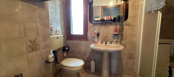 Квартира с 5 комнатами в Флоренция, Италия № 124162 20