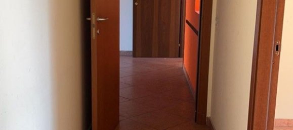 105m² Office in Naples, Italy No. 71362 17