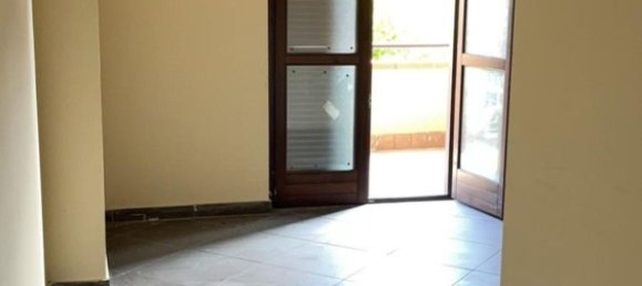 105m² Office in Naples, Italy No. 71362 4