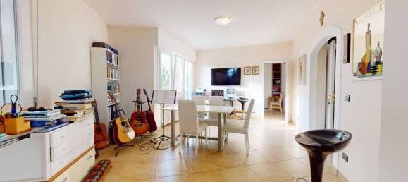 2 bedrooms Penthouse in Ravenna, Italy No. 109689 3