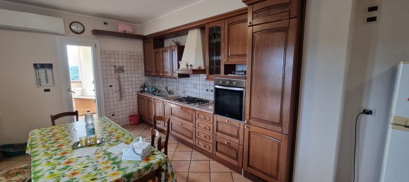 Вилла с 9 комнатами в Читта Сант Анджело, Италия № 98230 8