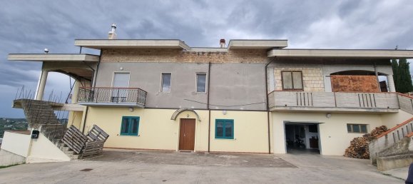 Вилла с 9 комнатами в Читта Сант Анджело, Италия № 98230 10