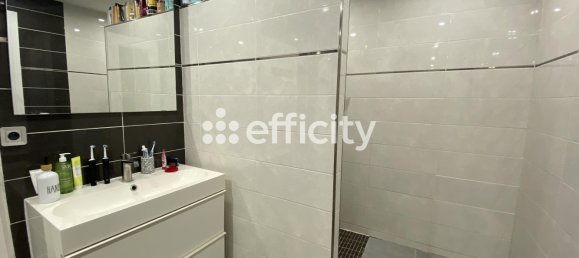 Villa de 4 dormitorios en Miramas, France No. 330230 14