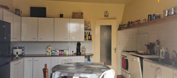 3 bedrooms House in Gracay, France No. 73156 6