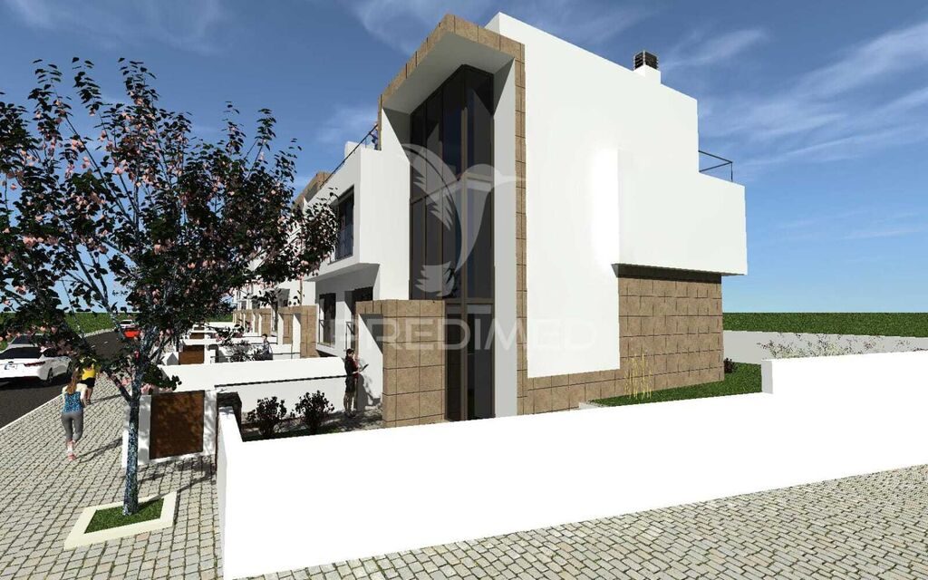 178m² Land in Montijo, Portugal No. 247813