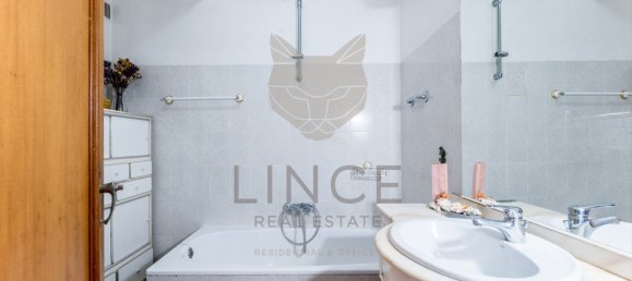 4 chambres Penthouse à Lisbon, Portugal No. 94551 34