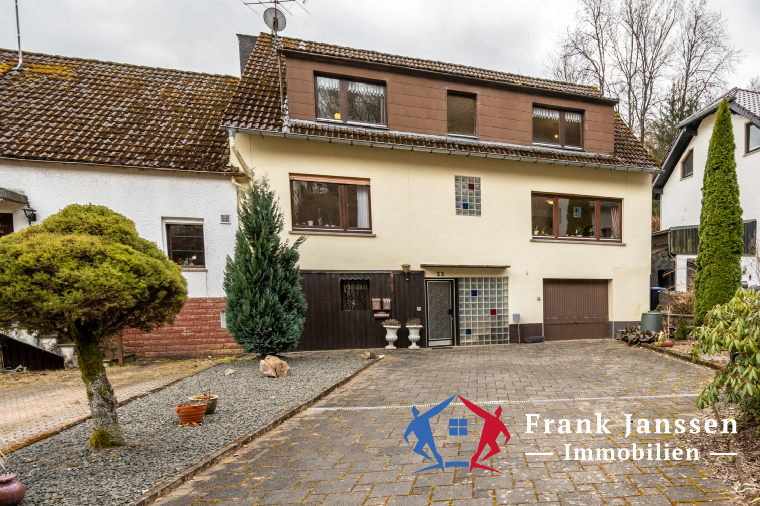 Дом с 5 спальнями в Вульканайфель, Германия № 143604