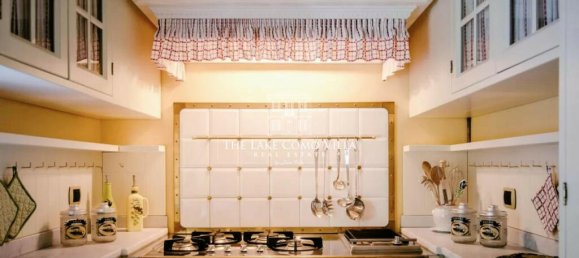 3 Schlafzimmer Wohnung in Moltrasio, Italy, Nr. 158981 10