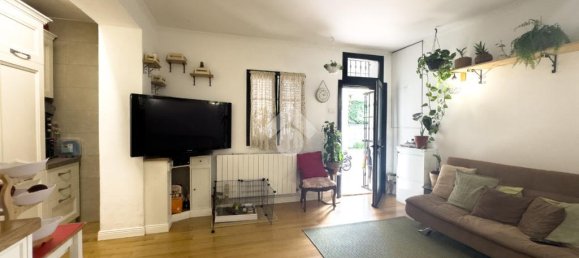 2 bedrooms Apartment in Lissone, Italy No. 263384 3