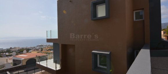 4 bedrooms House in Adeje, Spain No. 28033 20