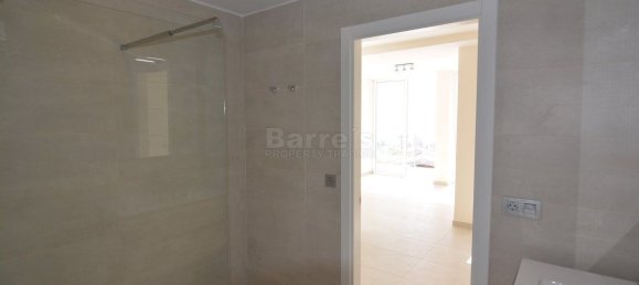 4 bedrooms House in Adeje, Spain No. 28033 27