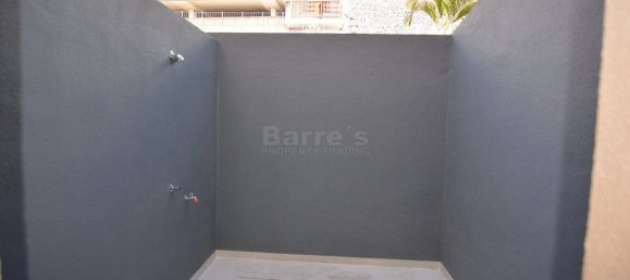 4 bedrooms House in Adeje, Spain No. 28033 29