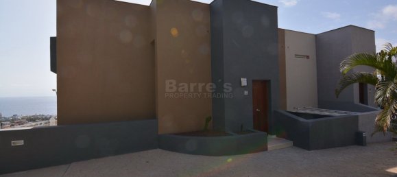 4 bedrooms House in Adeje, Spain No. 28033 22
