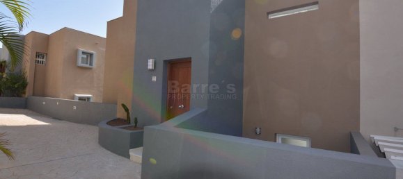 4 bedrooms House in Adeje, Spain No. 28033 19