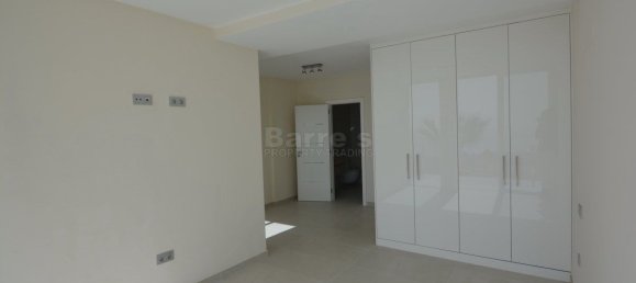 4 bedrooms House in Adeje, Spain No. 28033 25