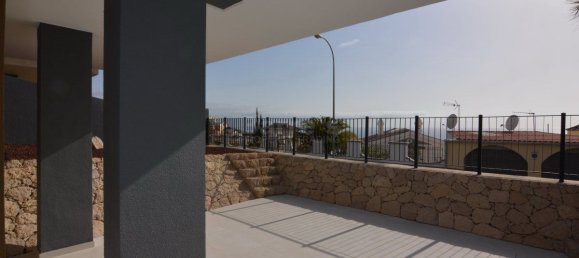 4 bedrooms House in Adeje, Spain No. 28033 49