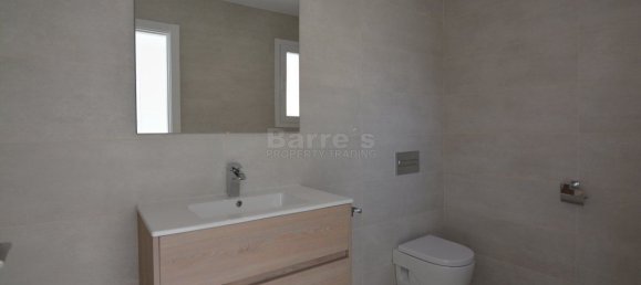 4 bedrooms House in Adeje, Spain No. 28033 13