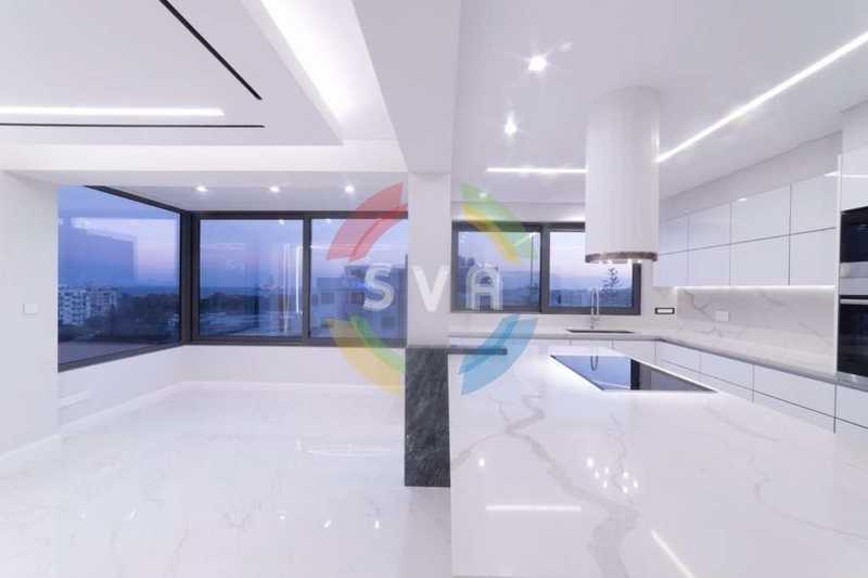 3 bedrooms Apartment in Limassol, Cyprus No. 21481