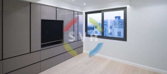 3 bedrooms Apartment in Limassol, Cyprus No. 21481 6