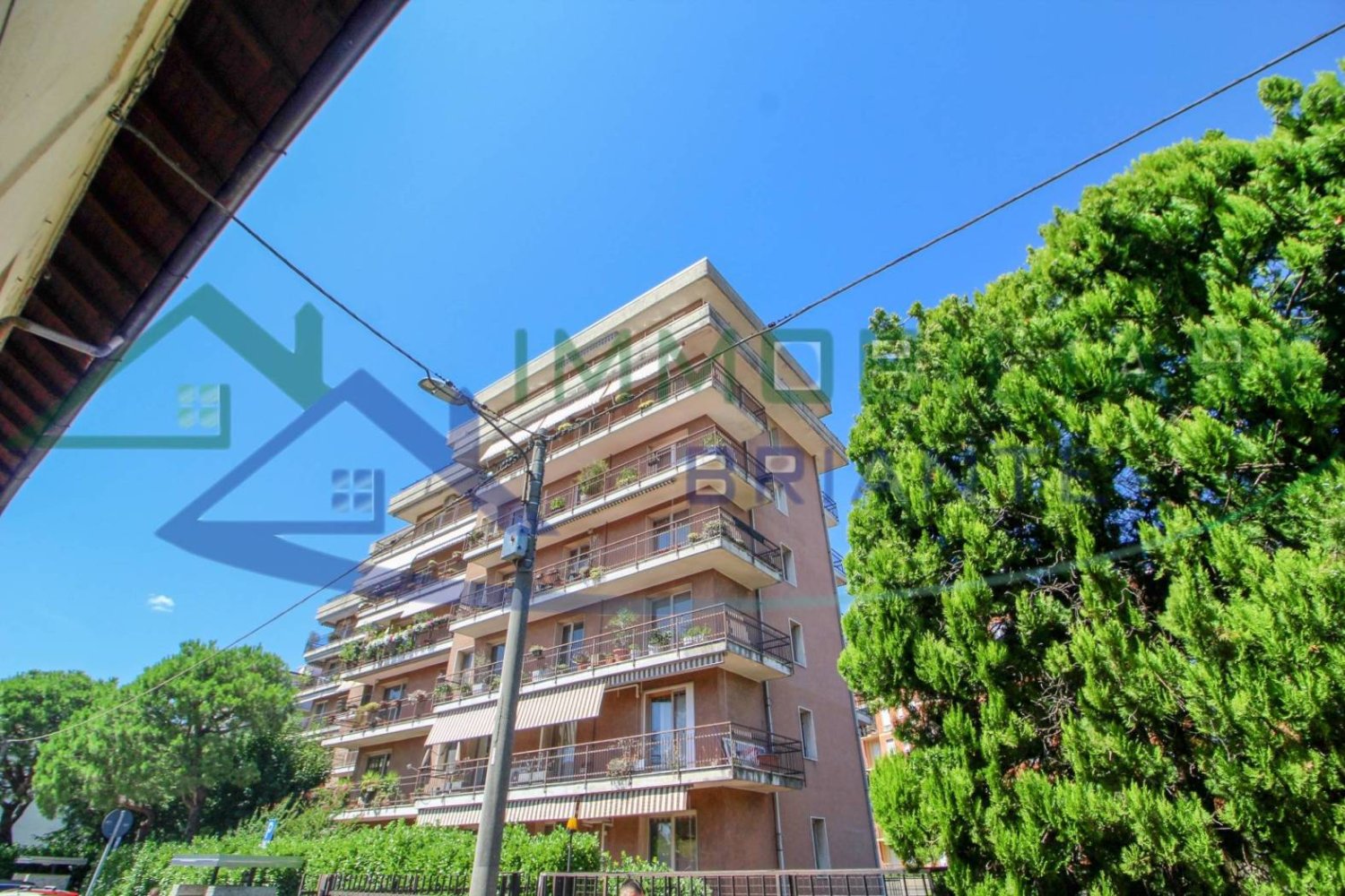 3 Schlafzimmer Wohnung in Gallarate, Italy, Nr. 317681