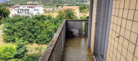 4 bedrooms Apartment in Altino, Italy No. 325588 9