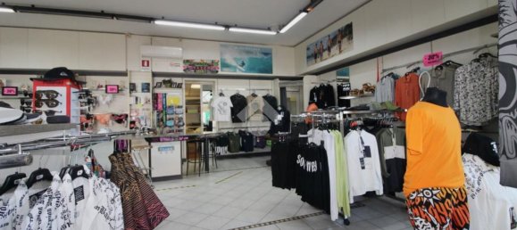 120m² Garage in Caorle, Italy No. 331826 5