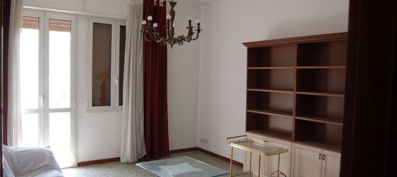 Apartamento de 3 divisões em Modena, Italy N.º 251790 7
