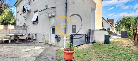 Casa de 3 dormitorios en Bourges, France No. 332960 4