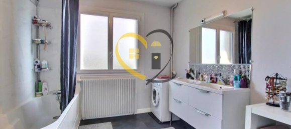 Casa de 3 dormitorios en Bourges, France No. 332960 13