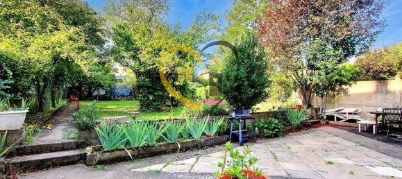 Casa de 3 dormitorios en Bourges, France No. 332960 2