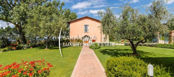 31 bedroom House in San Gimignano, Italy No. 120166 8