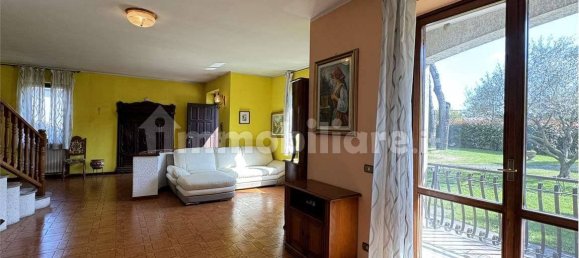 Villa T4 em Guanzate, Italy N.º 302648 8