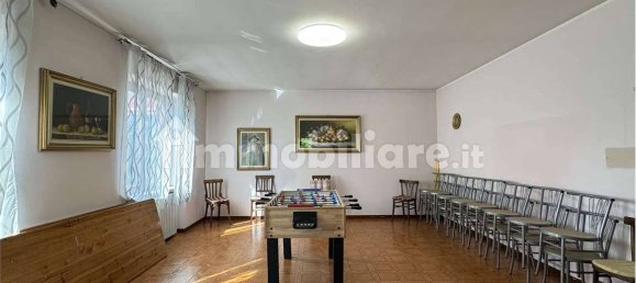 Villa T4 em Guanzate, Italy N.º 302648 46