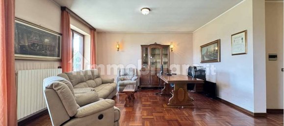 Villa T4 em Guanzate, Italy N.º 302648 20