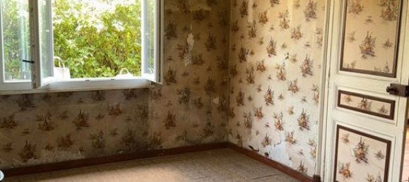 4 bedrooms House in Epinac, France No. 289948 10