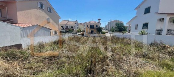378m² Land in Entroncamento, Portugal No. 77094 4