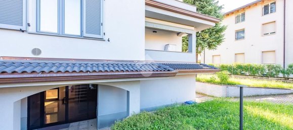 5 chambres Penthouse à Lainate, Italy No. 357929 3