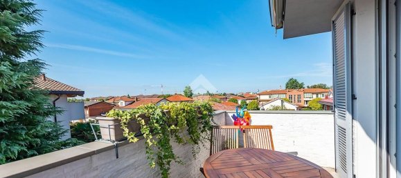 5 chambres Penthouse à Lainate, Italy No. 357929 14