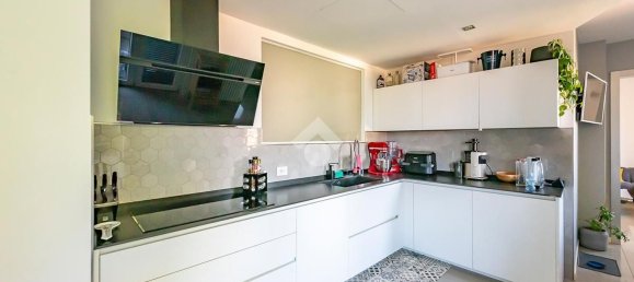 5 chambres Penthouse à Lainate, Italy No. 357929 18