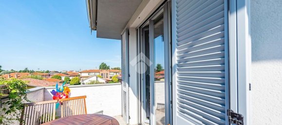 5 chambres Penthouse à Lainate, Italy No. 357929 13