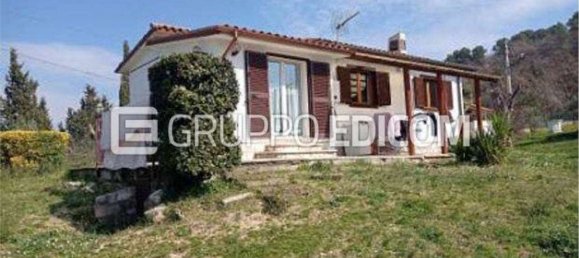 5 bedrooms Apartment in Terni, Italy No. 380285 4