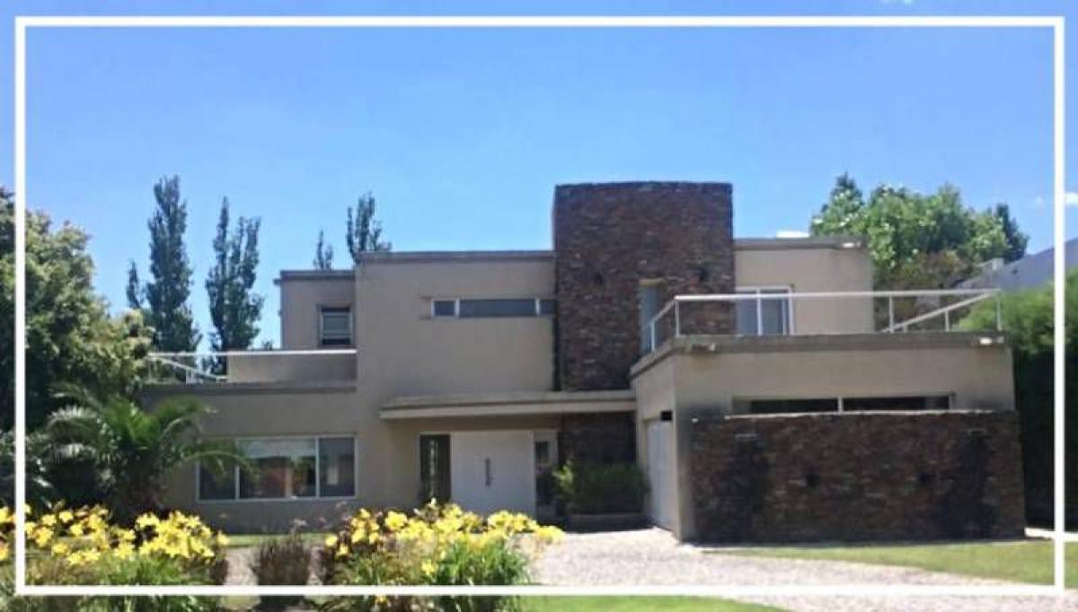 4 bedrooms House in Tigre, Argentina No. 62666