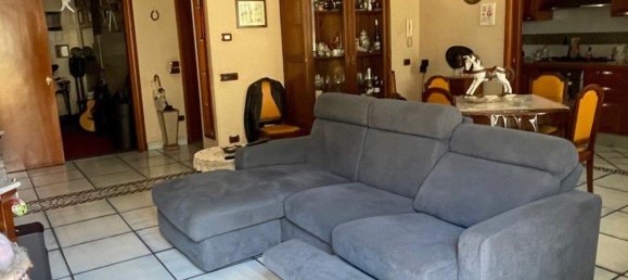 4 bedrooms Apartment in Portici, Italy No. 347471 8