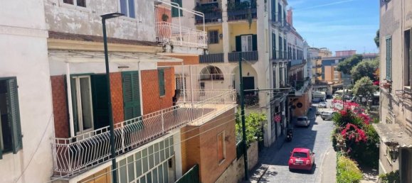 4 bedrooms Apartment in Portici, Italy No. 347471 39