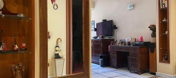 4 bedrooms Apartment in Portici, Italy No. 347471 7