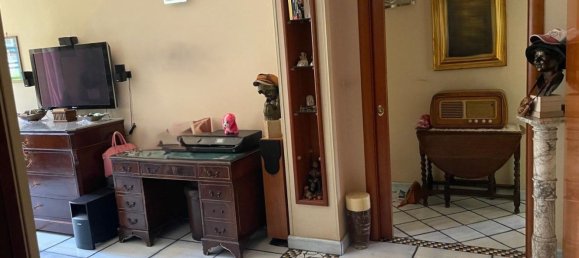 4 bedrooms Apartment in Portici, Italy No. 347471 20