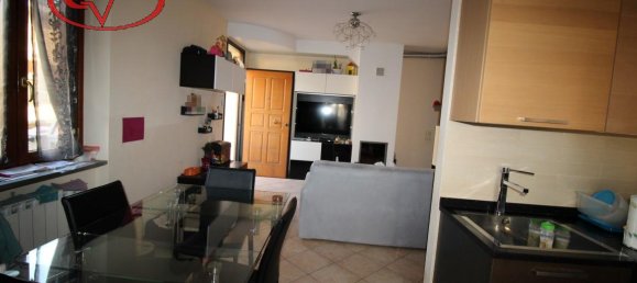 Дом с 4 комнатами в Монтеварки, Италия № 227393 3