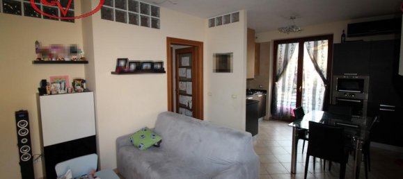 Дом с 4 комнатами в Монтеварки, Италия № 227393 16