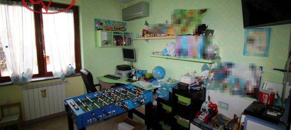 Дом с 4 комнатами в Монтеварки, Италия № 227393 18