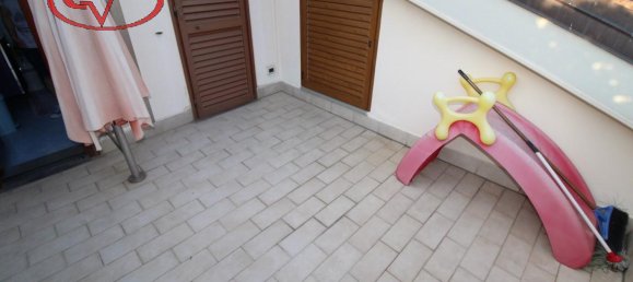 Дом с 4 комнатами в Монтеварки, Италия № 227393 11